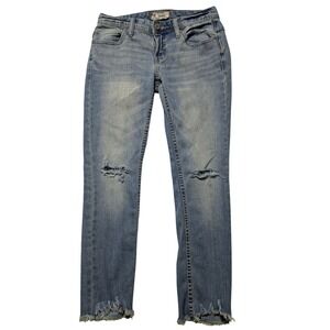 Free People Distressed Skinny Jeans Light Wash Frayed Hem Size 25 Low Rise‎
